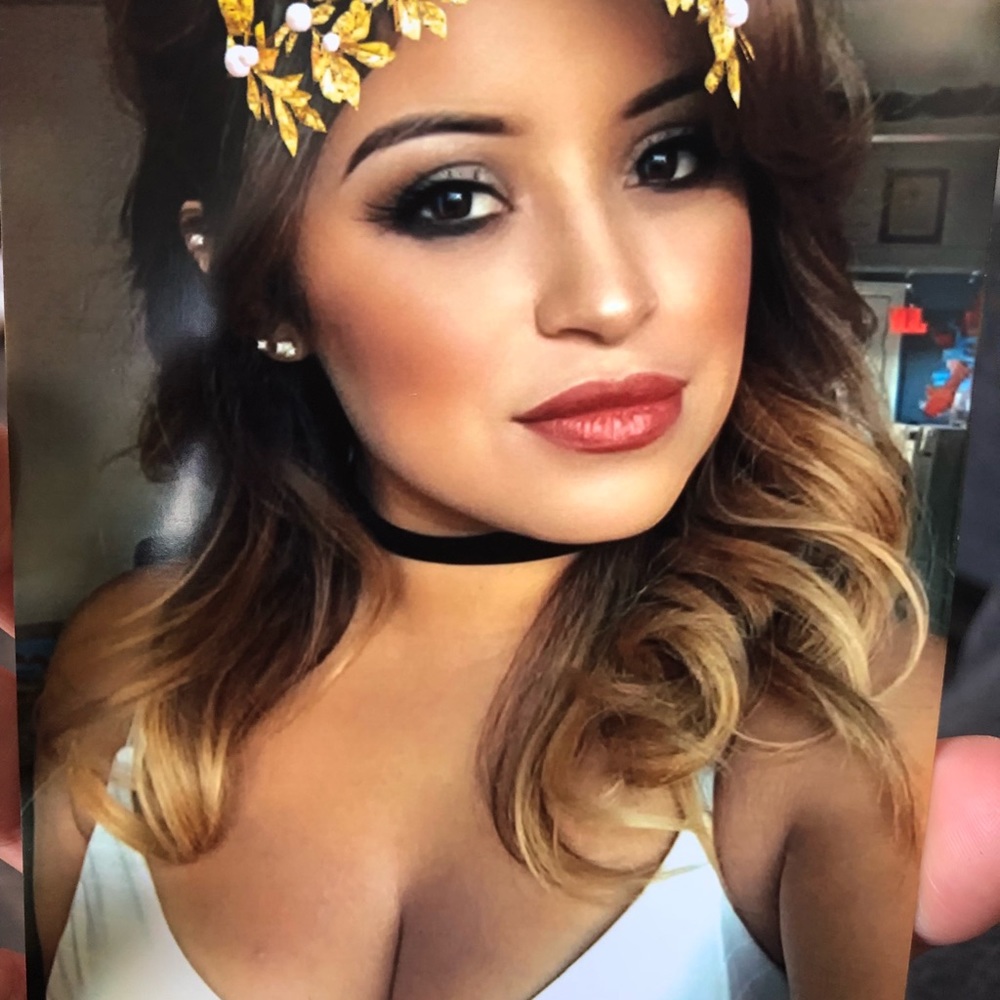 Meet your Posher, Monica